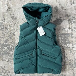 NWT Zara Boys Green Heat Sealed Puffer Vest Size 11-12